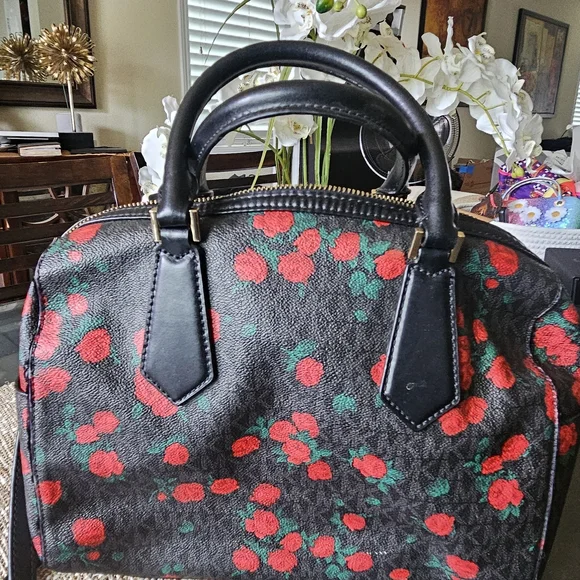 Michael Kors Black and Red Floral Women's Bag - Picture 3 of 4